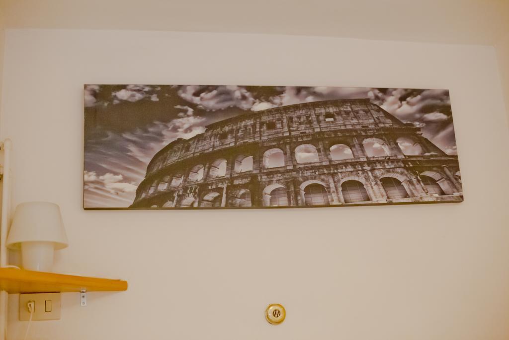 Vacanze Romane Colosseum Exterior photo